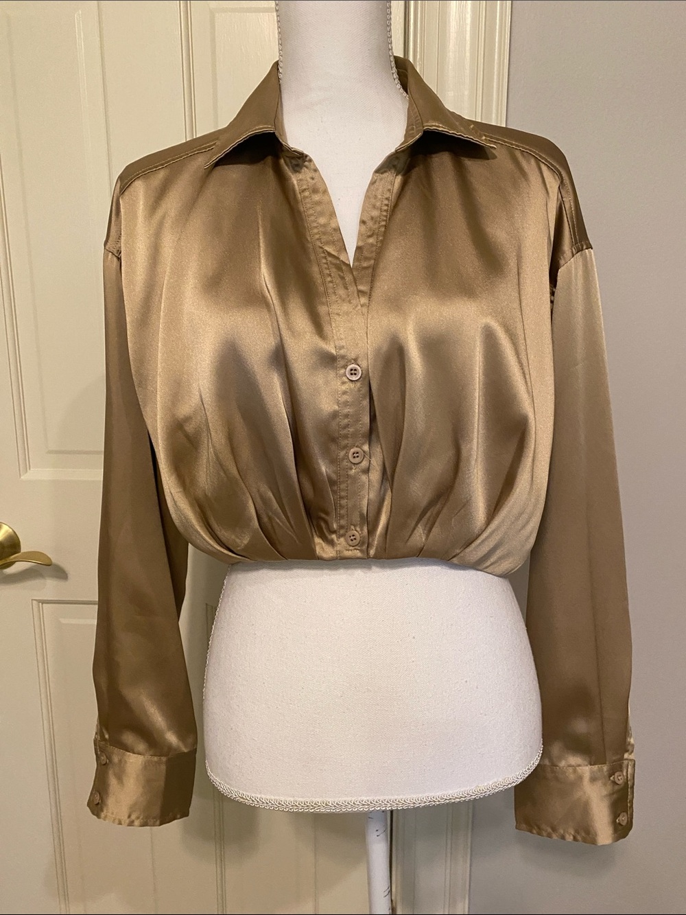 Abbeline Gold Satin Cropped Button-Front Blouse